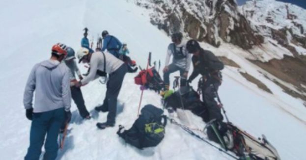Mount Hood Mountain Climber Tumbles 500 Feet To His Death